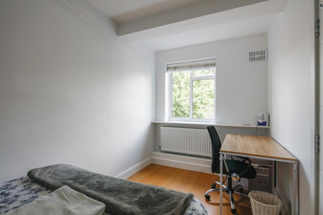 Bright & Welcoming Garden Flat Sleeps 6 In Style Appartement Londres
